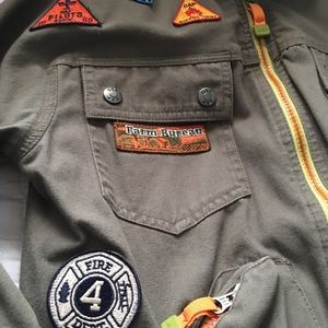 Nice vintage army green Gap Jacket with patches